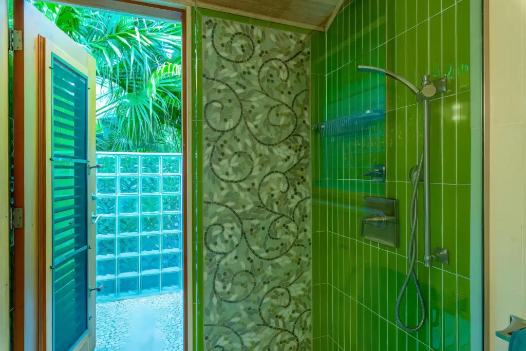 Outdoor shower at beachcomber