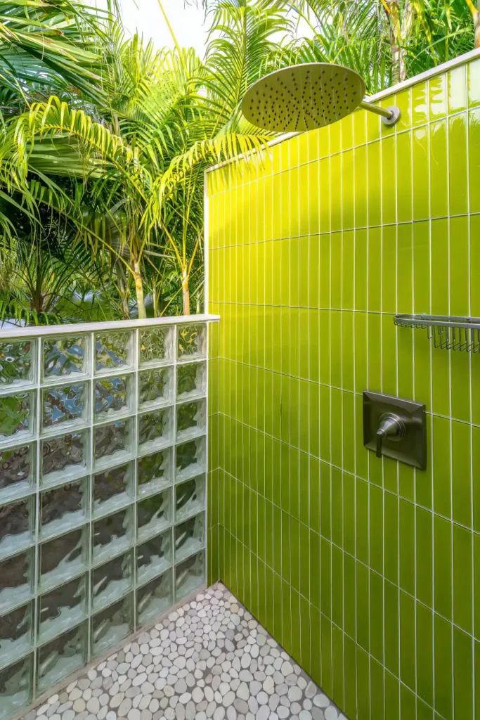 2nd outdoor shower at Beachcomber