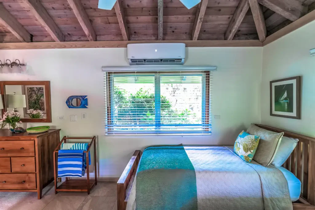 beachcomber villa, a bedroom