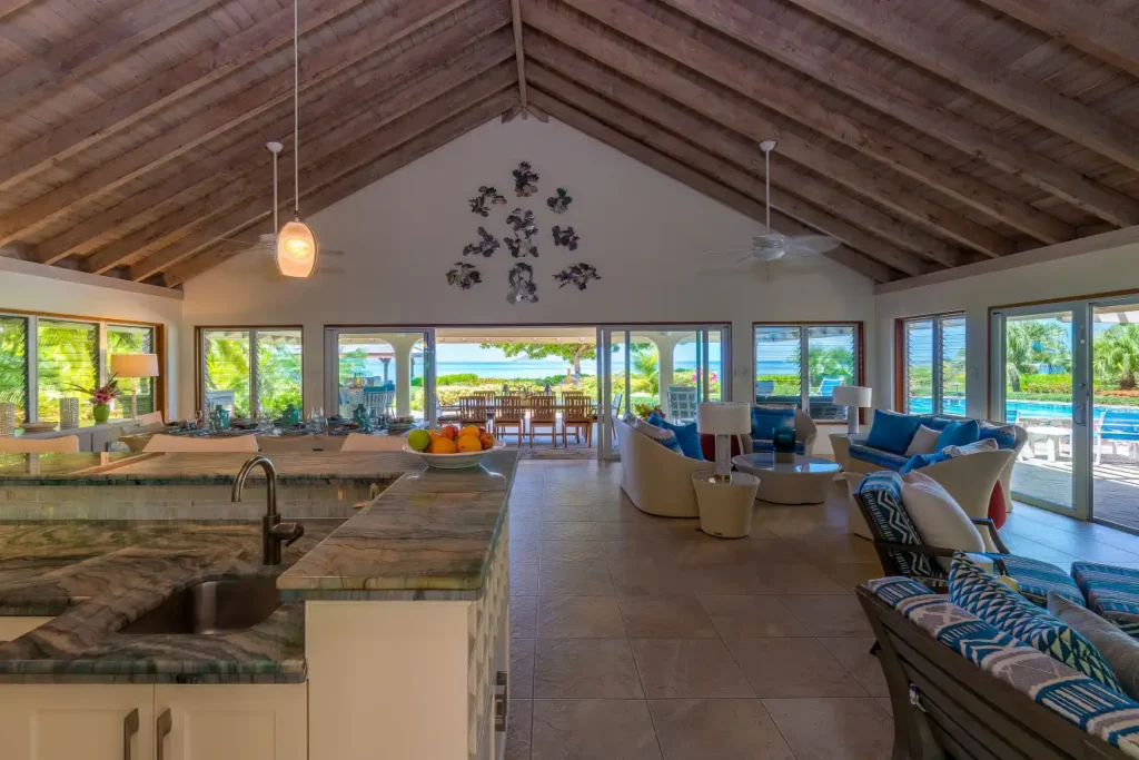 Beachcombe living area