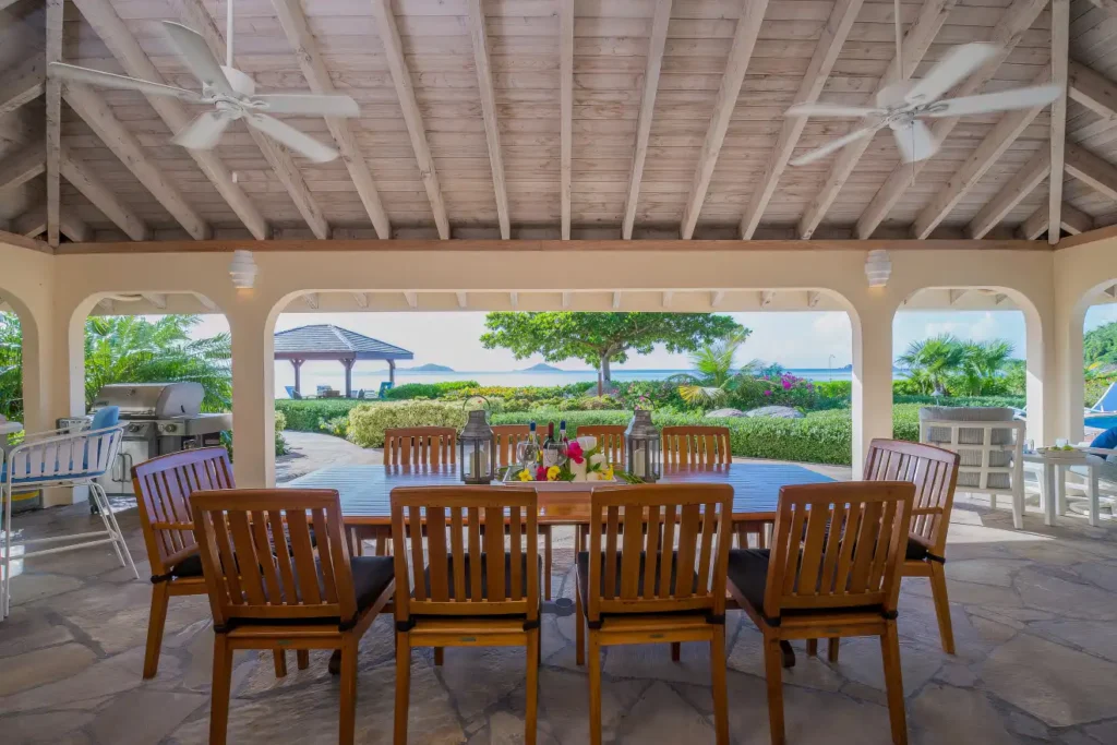 Beachcombe covered outdoor patio