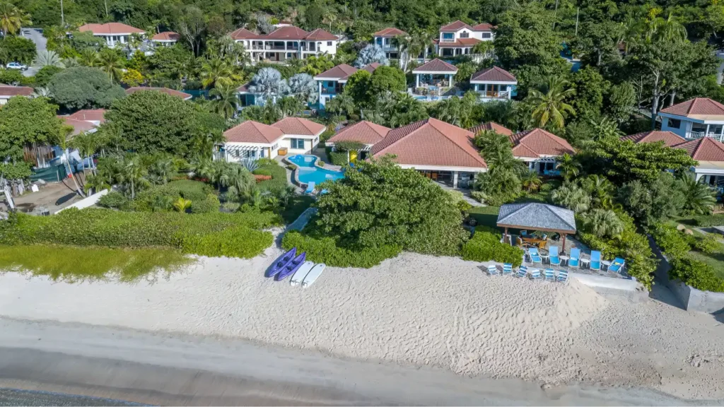 beach in front of Beachcomber villa