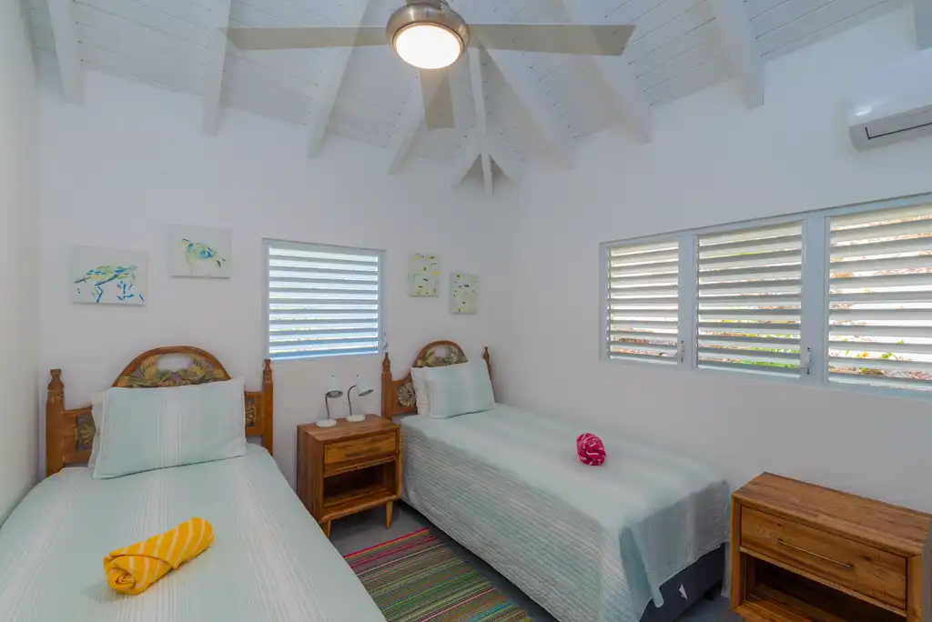 Twin bedroom at Sea Breeze SeaView