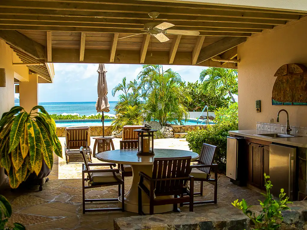 Sea Fans covered patio with dining area