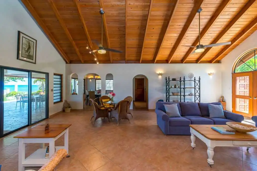 Sea Palms' living room